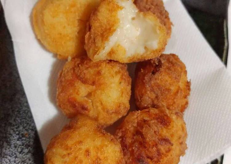 Easiest Way to Prepare Premiato Polpettine di besciamella e Asiago