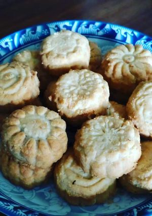 A picture of Air-Fried Pineapple Cakes.