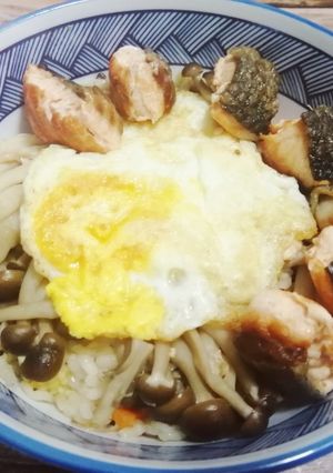 骰子鮭魚炊飯 的食譜成品照片