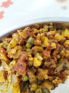 ફ્લાવર નું મીક્સ શાક (Cauliflower Mix Shak Recipe In Gujarati) રેસીપી મુખ્ય ફોટો