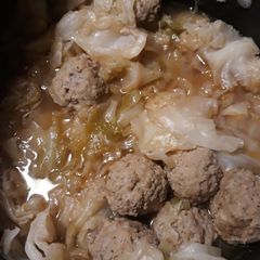 A picture of Cabbage and Meatballs.