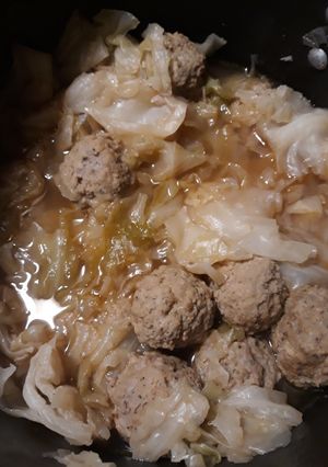A picture of Cabbage and Meatballs.