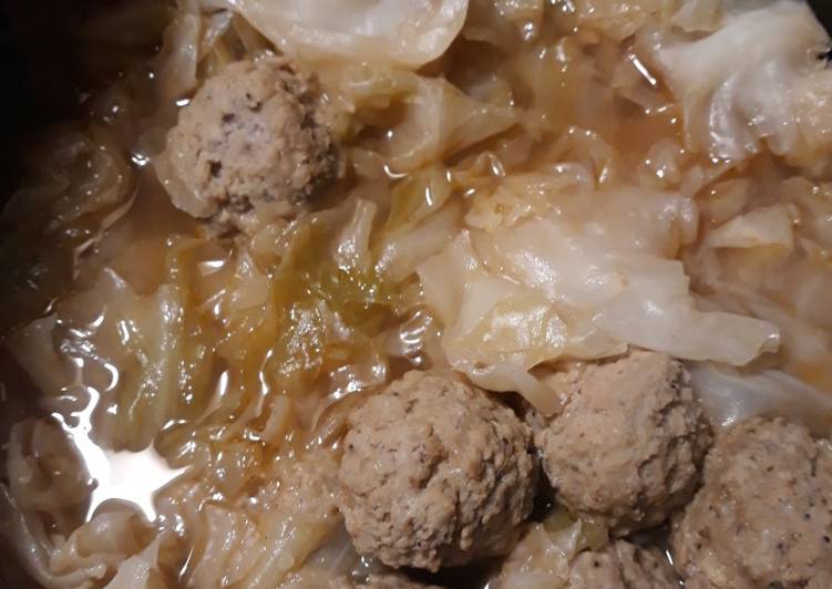 Simple Way to Prepare Homemade Cabbage and Meatballs
