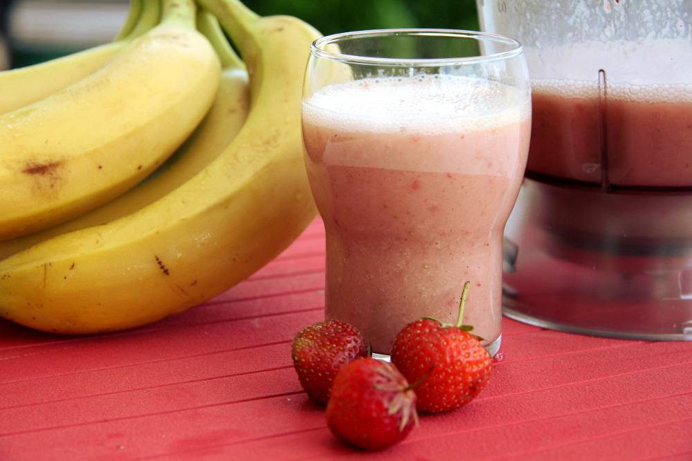 Édes epres-banán turmix recept recept fotó