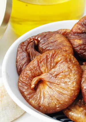Une photo de Figues marinées dans de l’huile d’olive