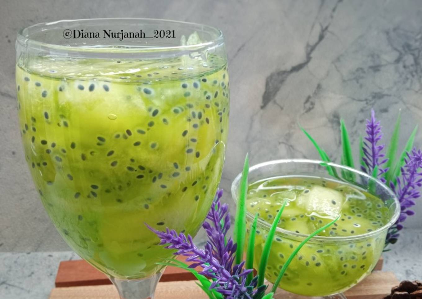 Es Sari Tilon (Timun-Melon)