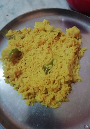 A picture of Namkeen chawal.