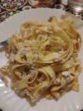 Pasta con atún al limón y ricotta con crema