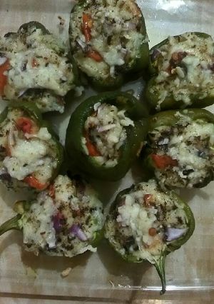 A picture of Baked Stuffed Potato Cheese Capsicum.