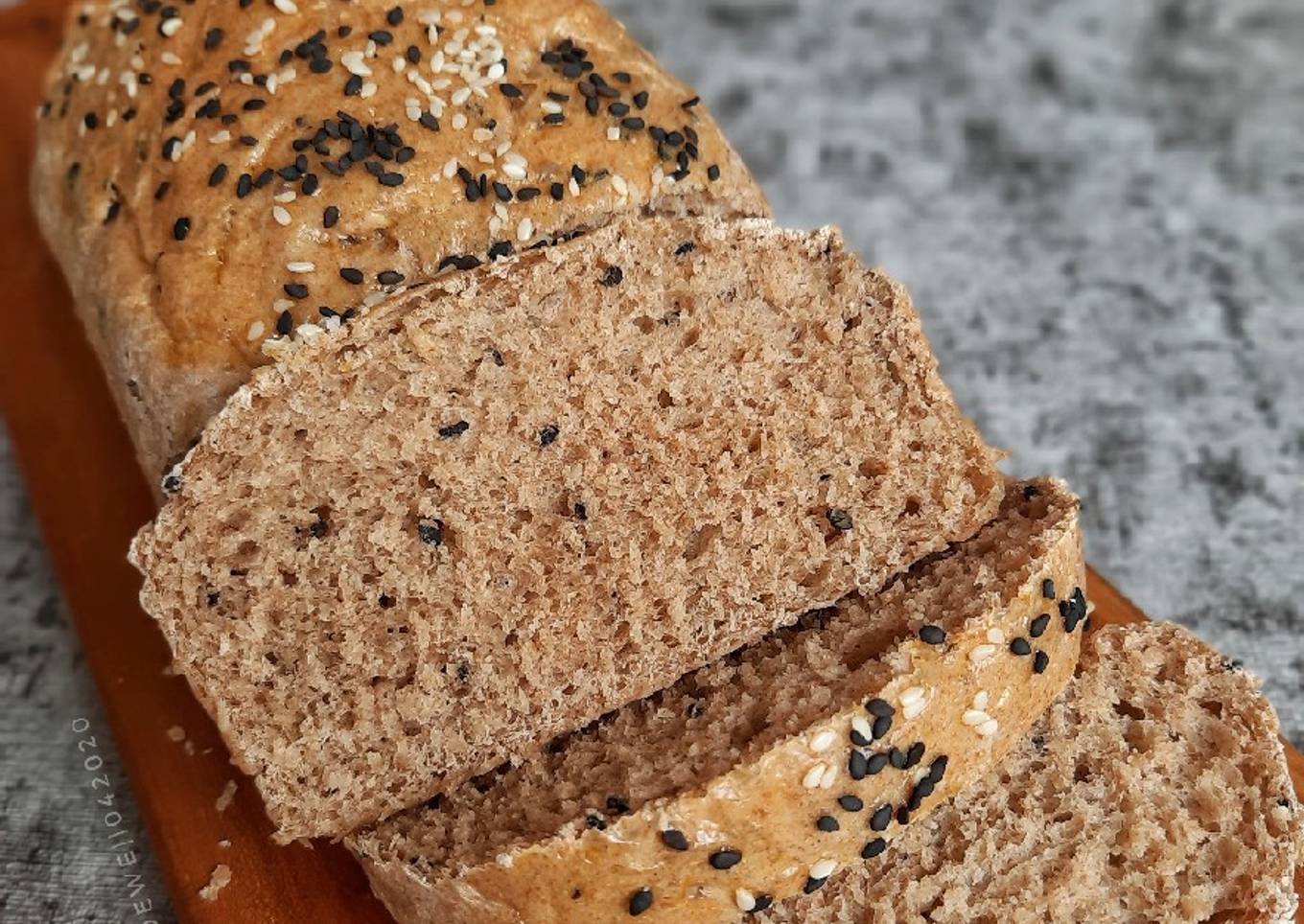 Roti Gandum Wijen