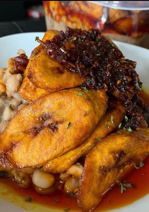 A picture of Honey beans and plantain.