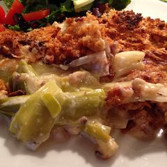A picture of Leeks Baked in Cream.