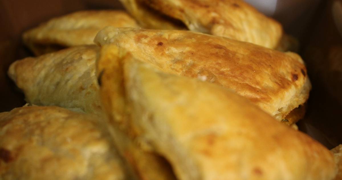 veg-puff-recipe-by-priyashii-s-kitchen-cookpad