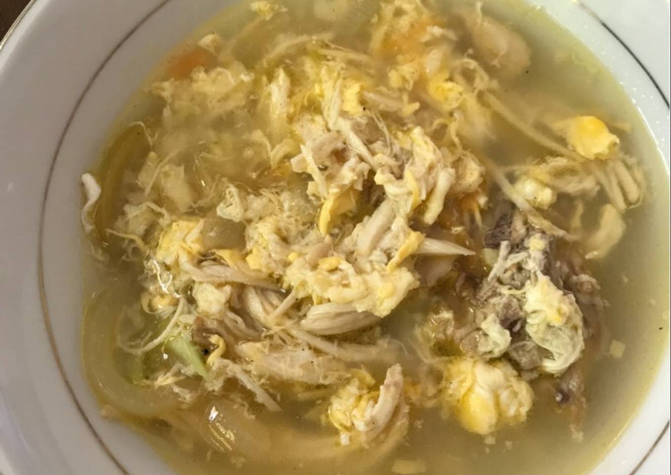 MpASI 12bln+ Sop ayam suwir simple