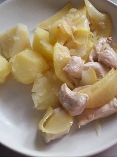 Una foto de Pollo a La Manzana