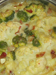 Una foto de Coliflor gratinada con bechamel de leche de coco