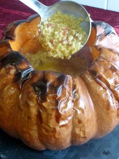 Una foto de Arroz al horno caldoso en calabaza