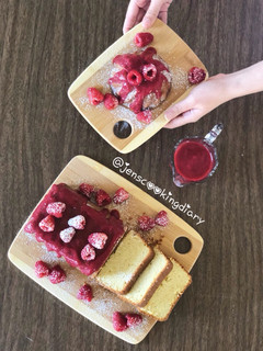 A picture of Vanilla Pound Cake with Raspberry Sauce.