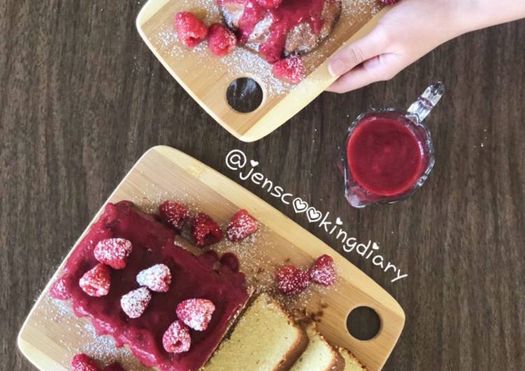 Recipe of Super Quick Homemade Vanilla Pound Cake with Raspberry Sauce