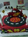 Torta pista de cars para cumpleaños