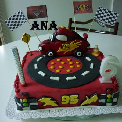 Torta pista de cars para cumpleaños Receta de GRINGA- Cookpad