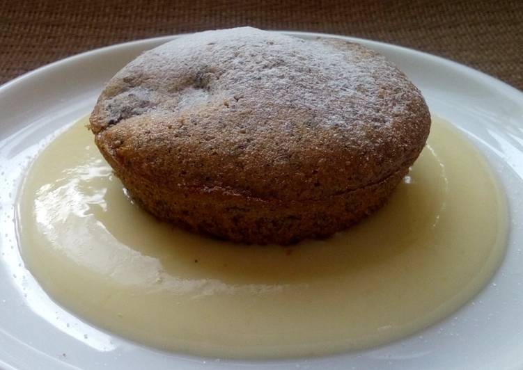 Meggyes-mákos muffin vanília mártással gluténmentesen