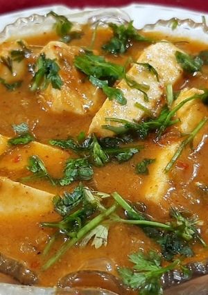 पनीर बटर मसाला (रेस्टॉरंट स्टाईल) (paneer butter masala recipe marathi) रेसिपी चे मुख्य फोटो 