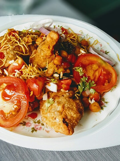 சுவையான சமோசா சாட் செய்முறை முக்கிய புகைப்படம்