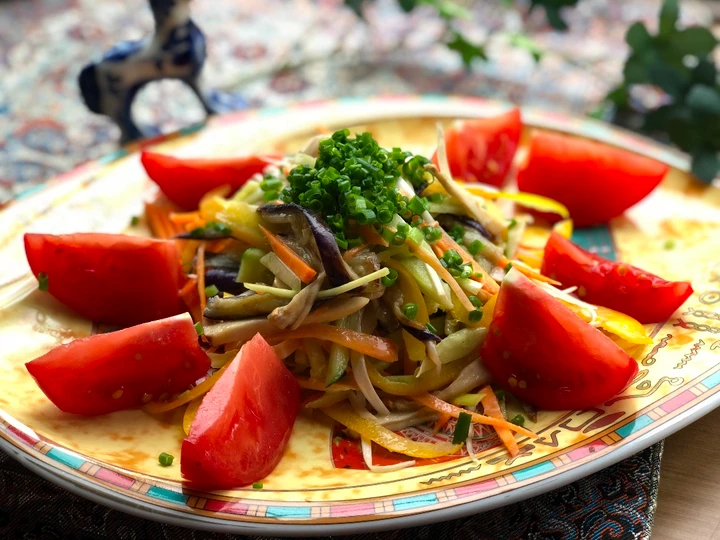 Simple Way Make Recipe Japanese colorful vegetables salad with sesame dressing that is Can Pamper Your Tongue, Perfect}