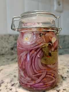 Una foto de Cebolla encurtida