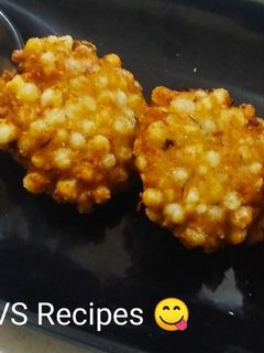 साबुदाणा वडा (sabudana vada recipe in marathi) रेसिपी चे मुख्य फोटो