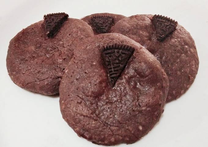 Oreo brown cookies