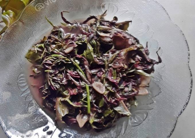 Bagaimana Membuat Tumis Kelakai ala Violet Azalea yang Enak