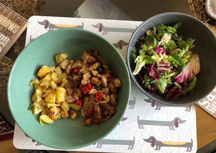Lazy sunday lunch- roasted chicken potatoes π₯