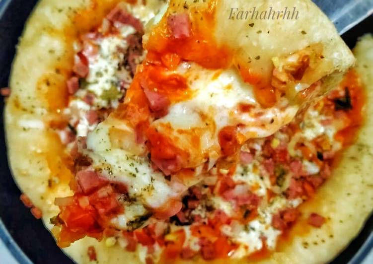 Cara Gampang  🍕 Pizza Smoke Beef Mozzarella 🧀 Jadi, Bisa Manjain Lidah