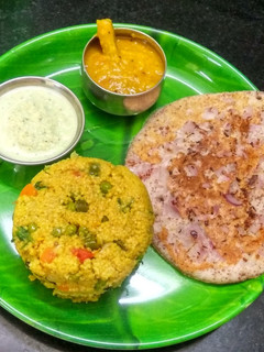 தினை கிச்சடி கவுனி அரிசி ஊத்தாப்பம் செய்முறை முக்கிய புகைப்படம்
