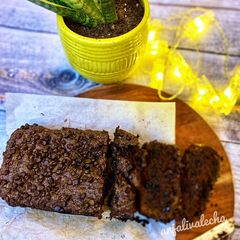 A picture of Healthy chocochip brownies.