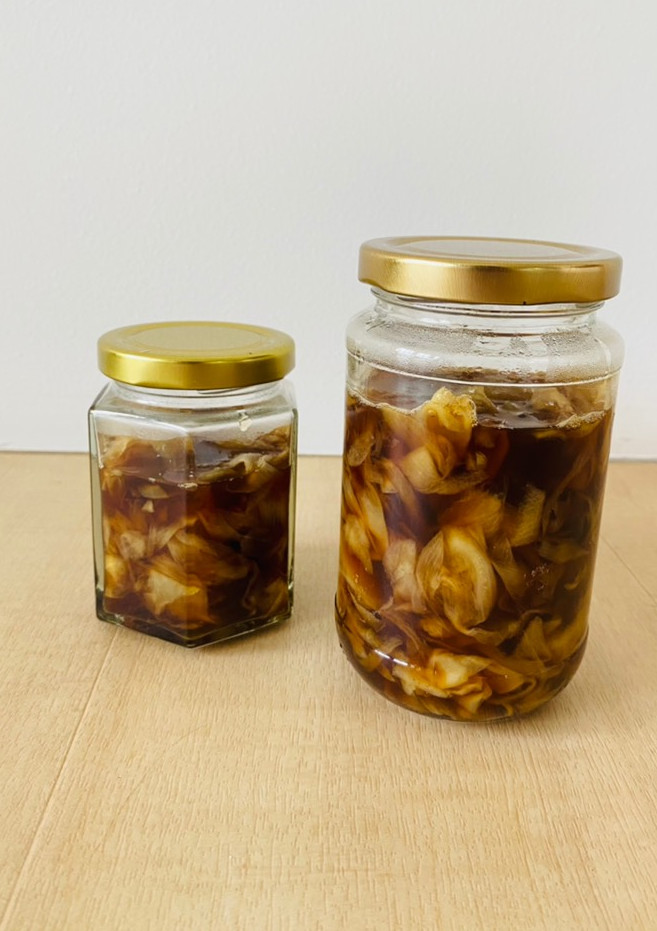 A picture of Dark Pickled Old Ginger.