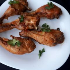 A picture of Baked Drumsticks.