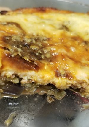Una foto de Moussaka griega a la uruguaya