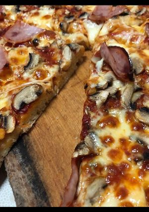 O poză a rețetei Pizza de casă.