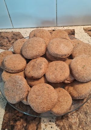 Una foto de Scones integrales de queso rallado y perejil