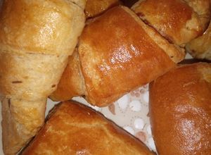 Una foto de Croissant, chocolatines y masa Danesa