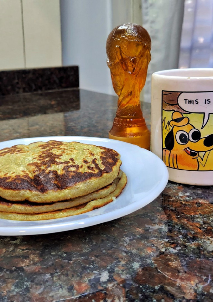 Una foto de Hotcakes de banana (desayuno de campeones) 🥞🥇