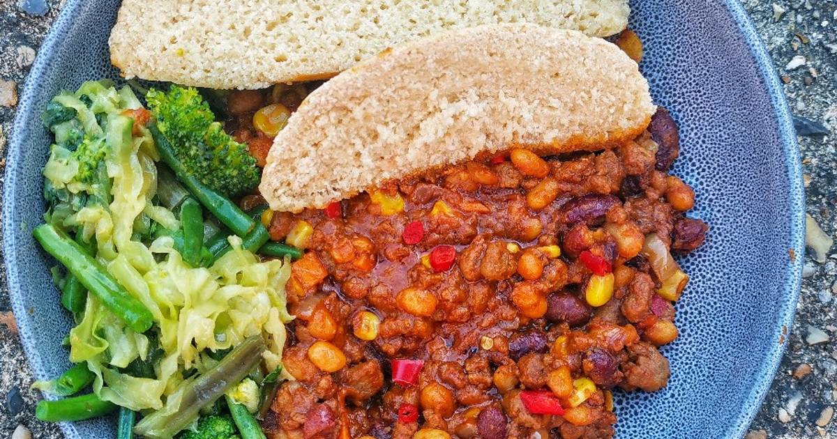 Steamed bread with quorn and veggie Recipe by Nonny Nkomo Cookpad