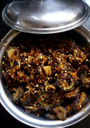 A picture of Crispy karela.