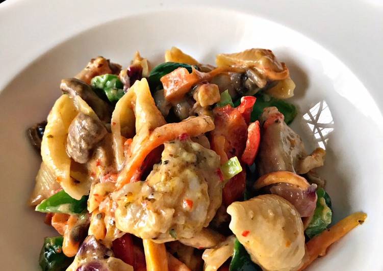 Recipe of Ultimate Chicken Creamy Stirfry Pasta