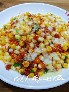 Hình của món Bắp xào phô mai đút lò.