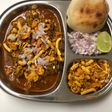મહારાષ્ટ્રીયન મિસલ પાવ (Maharashtrian Misal Paav Recipe In Gujarati)