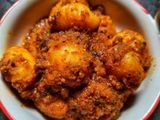 ভাজা মশলা দিয়ে আলুর দম (bhaja masala aloo dum recipe in Bengali)